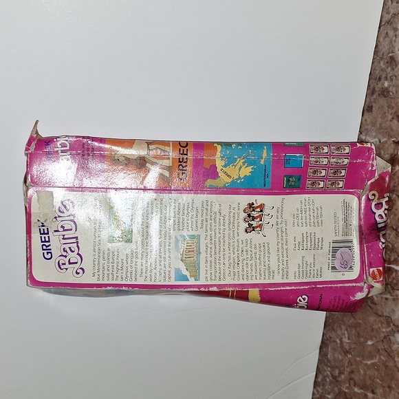 Vintage 1985 Mattel Barbie Greek Barbie Doll Dolls of the World in Box - Picture 4 of 6
